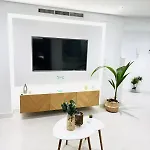 Amazing Premium Close To