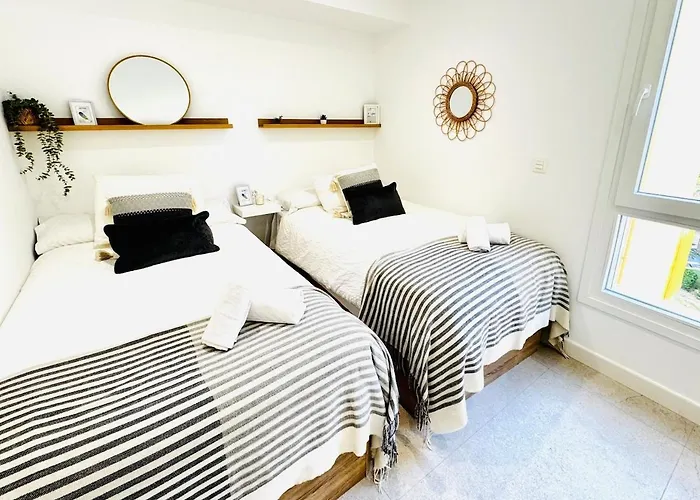 Amazing Premium Close To *