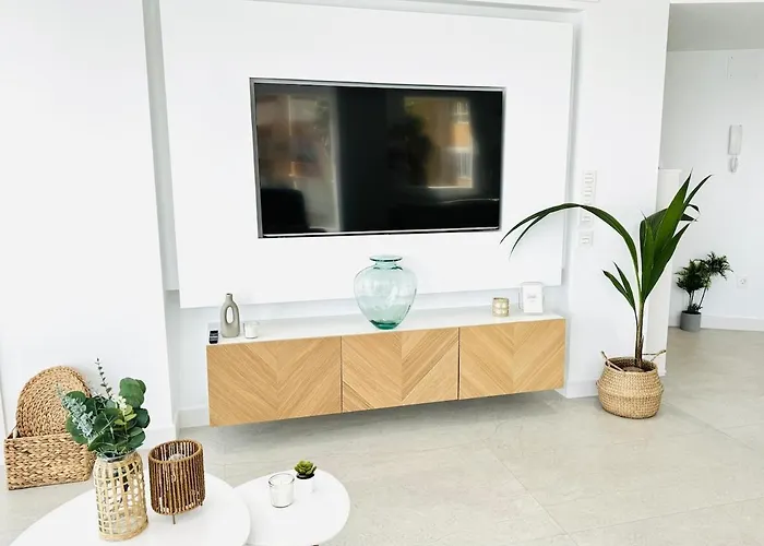 Amazing Premium Close To